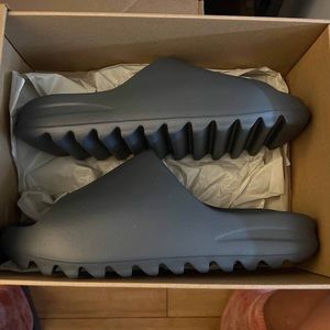 Yeezy Slides Slate Grey Size 12 Mens